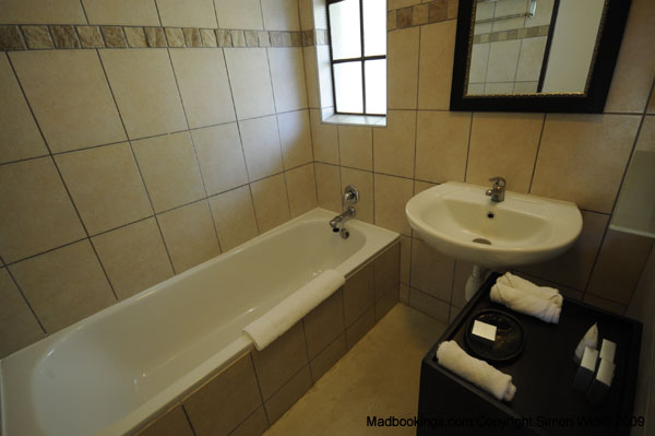 Mokuti Safari Lodge Accommodation