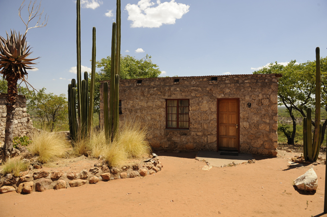 Bambatsi Ranch Accommodation