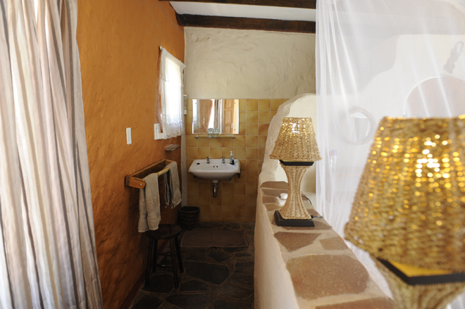 Bambatsi Ranch Accommodation